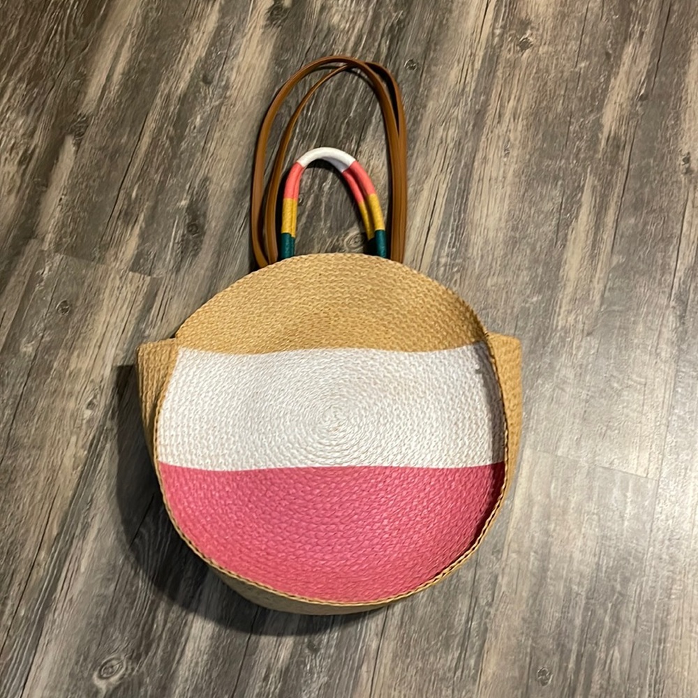 Time and Tru Straw bag.